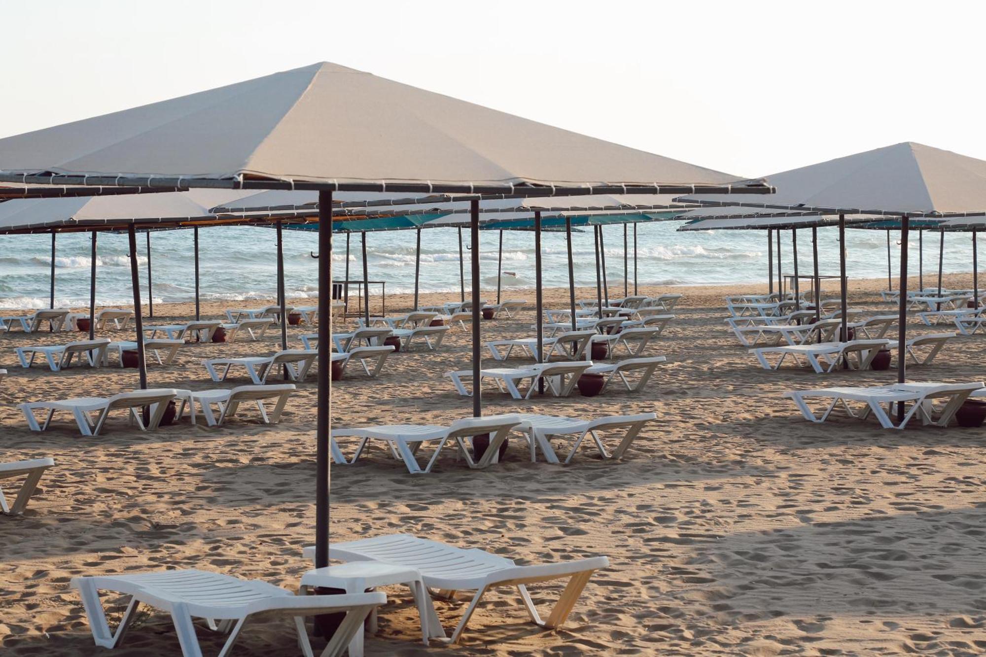 Miramare Beach Hotel Side Exterior foto